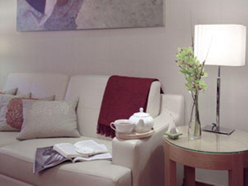 Plaza On The River London Kültér fotó A living room at the hotel