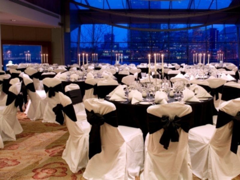 Plaza On The River London Kültér fotó A formal dinner