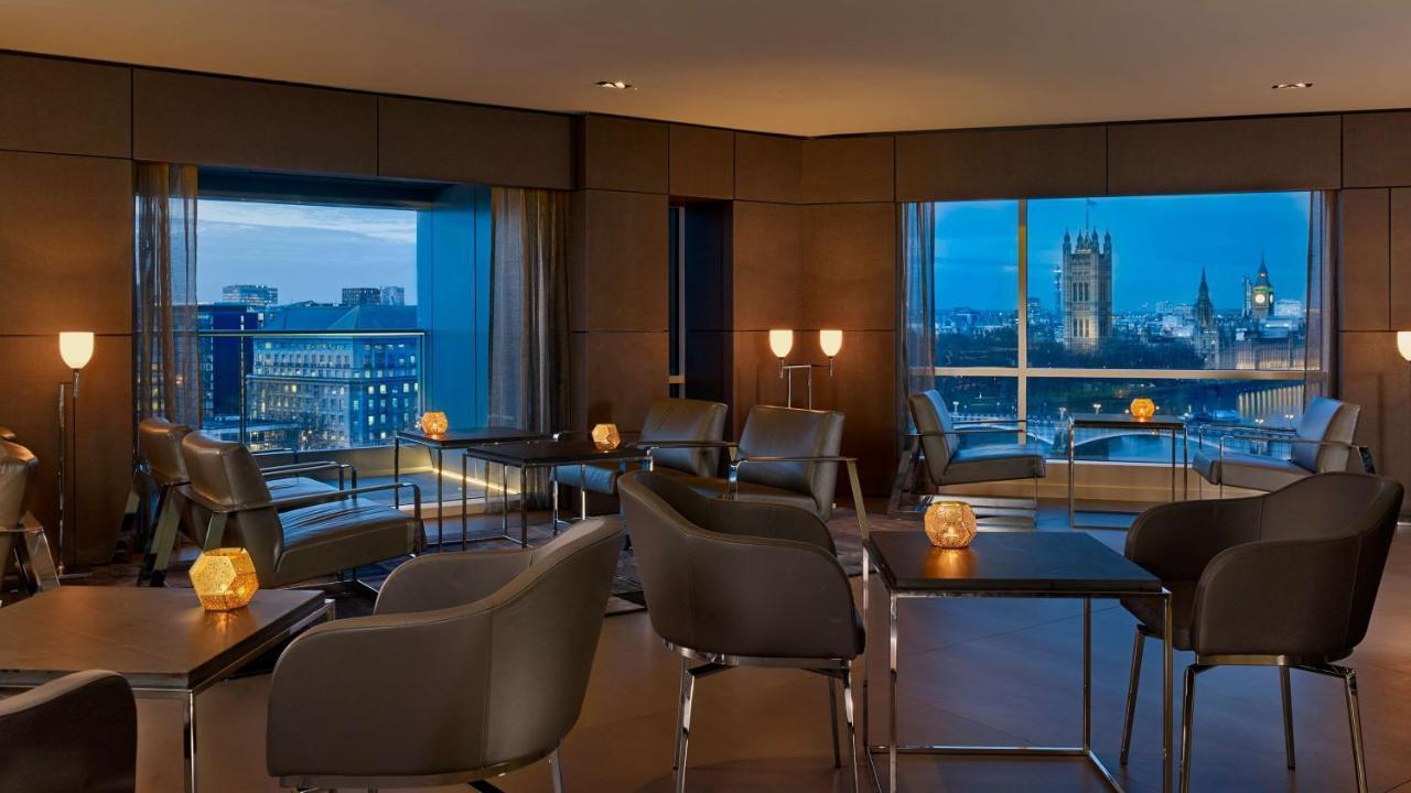 Plaza On The River London Kültér fotó The Club at The Tower